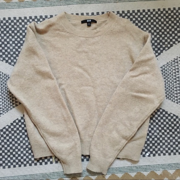 Uniqlo cozy sweater - Picture 1 of 4